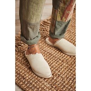 NEW Free People Cozy Nova Flats